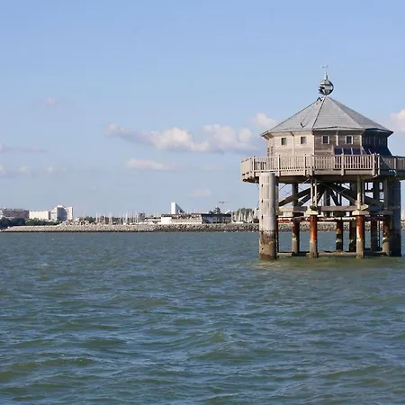 Loc'ouest 17 Apartment