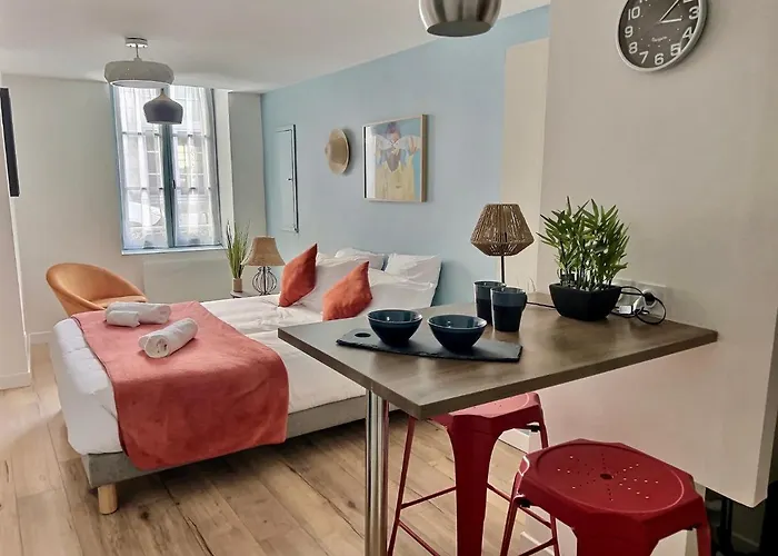 Apartment Loc'ouest 17 *