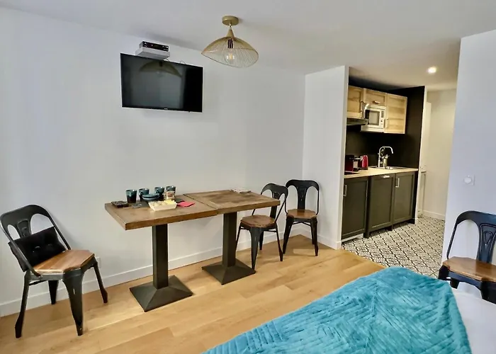 Loc'ouest 17 Apartment