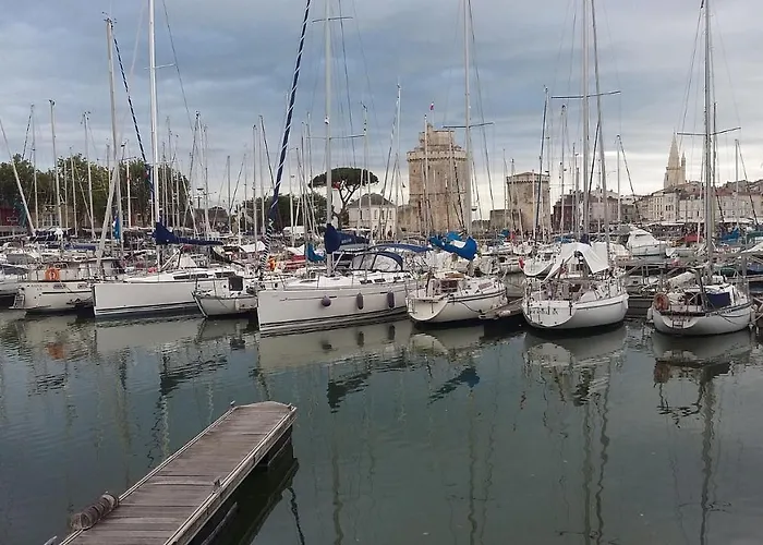 Loc'ouest 17 Apartment